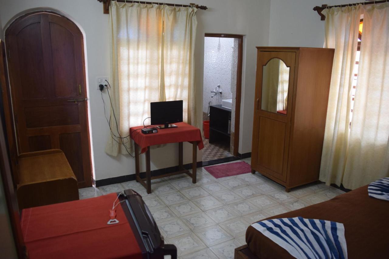 Bribon Guest House Calangute Buitenkant foto